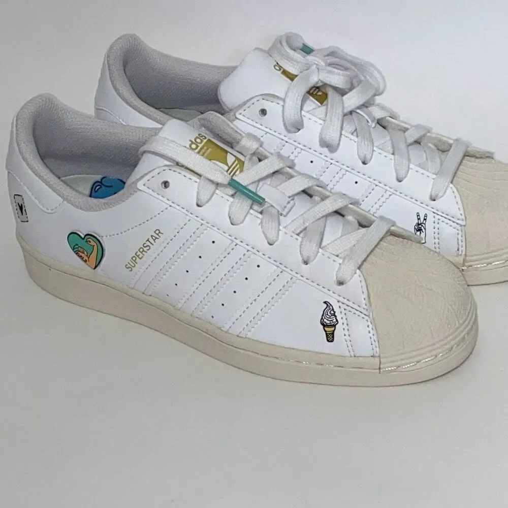 Adidas Women's White Superstar J GY7490‎ Lace Up Sneaker Shoes Size 5.5